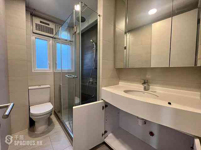 Pok Fu Lam - 18-24, Bisney Road 07