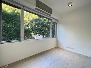 Pok Fu Lam - 18-24, Bisney Road 11