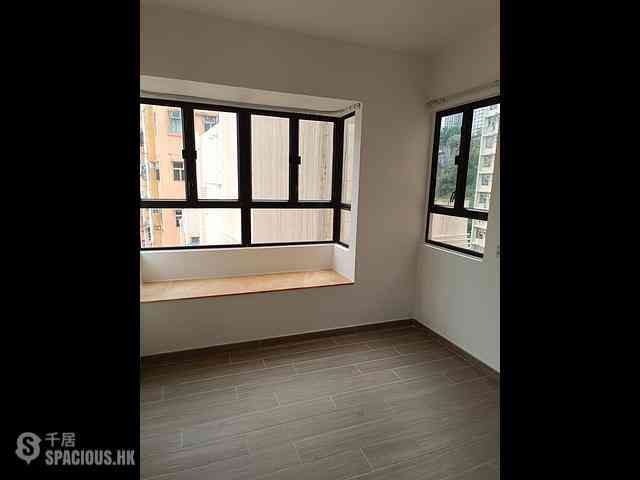 Sai Wan Ho - Hung Yan Building 03
