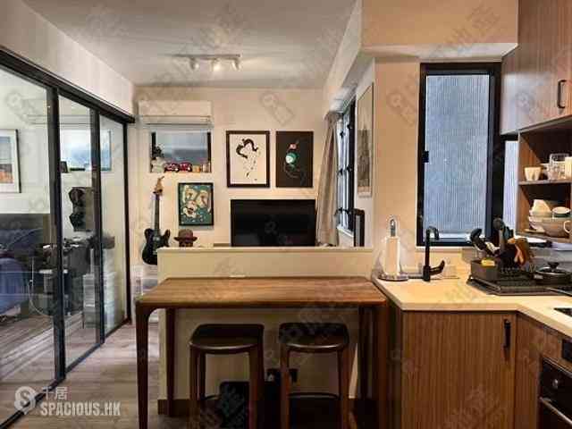 Mid Levels Central - Jadestone Court 01