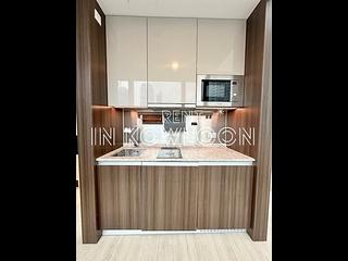 Tai Kok Tsui - L・Living 23 02