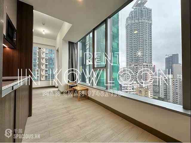 Tai Kok Tsui - L・Living 23 04