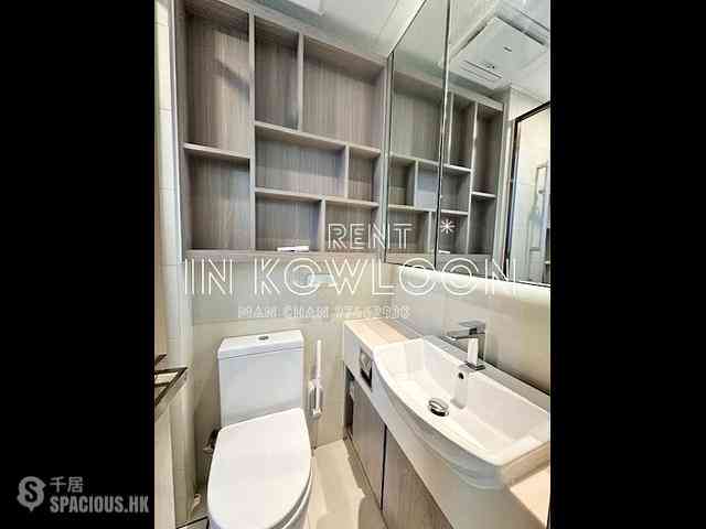 Tai Kok Tsui - L・Living 23 07