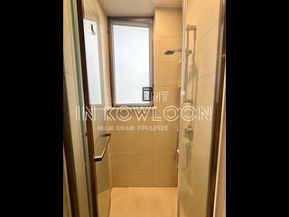 Tai Kok Tsui - L・Living 23 08