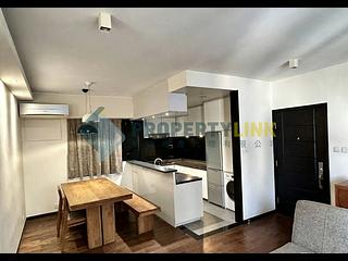 Mid Levels Central - Robinson Heights 06