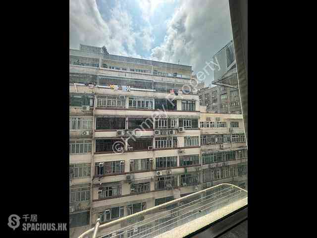 Tsim Sha Tsui - Kiu Fung Mansion 09