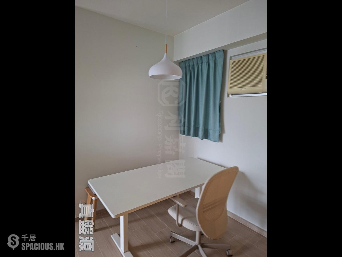 Tai Po - Uptown Plaza Block 3 01