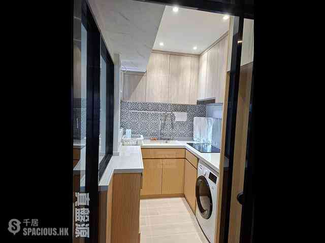 Tai Po - Uptown Plaza Block 3 04