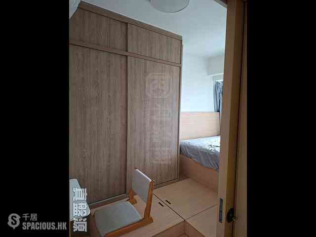 Tai Po - Uptown Plaza Block 3 05