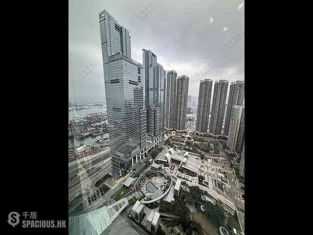 West Kowloon - The Harbourside Block 3 01
