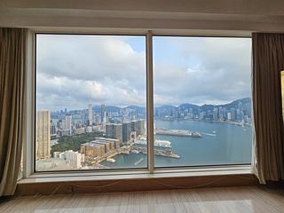 West Kowloon - The Arch Sun Tower (Block 1A) 03