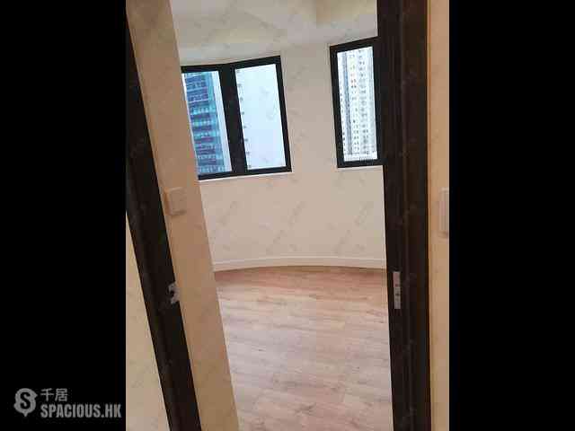 Wan Chai - Tung Shing Building 04