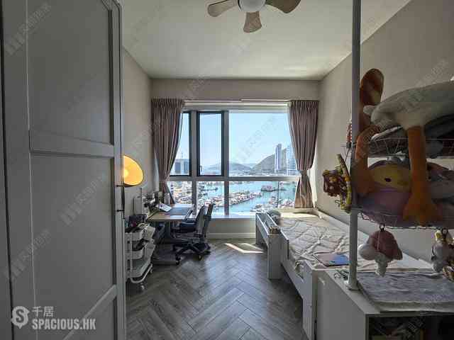 Wong Chuk Hang - Marinella 05