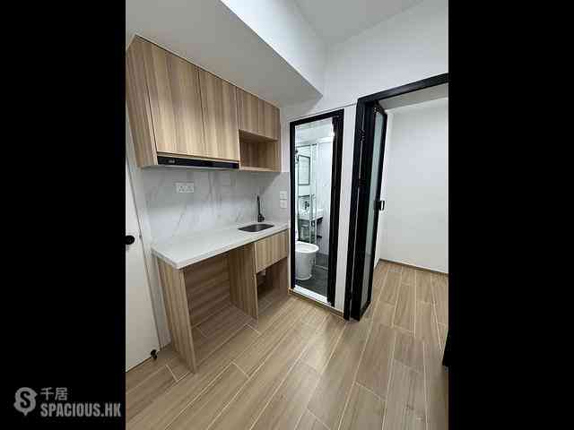 Jordan - New Lucky House 01