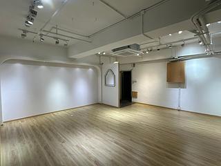 Central - 128 Wellington Street 03