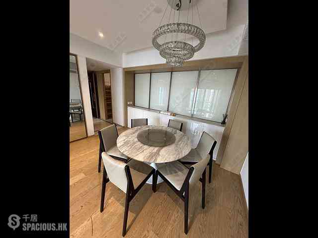 West Kowloon - The Harbourside Block 2 02