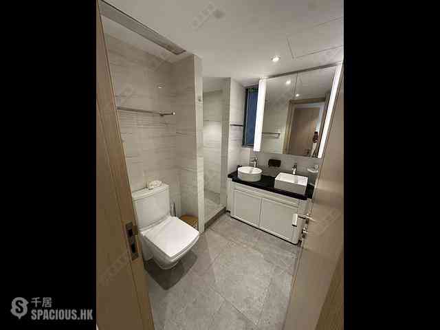 West Kowloon - The Harbourside Block 2 07