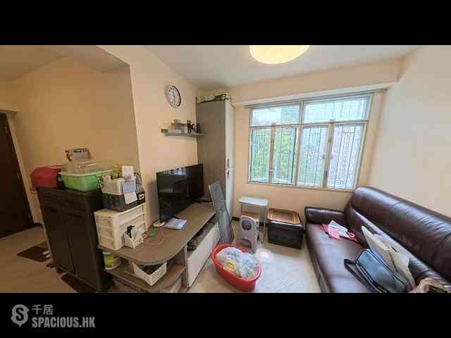 Kennedy Town - Pearl Court 01