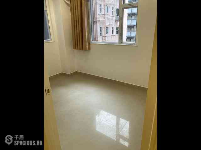 Wan Chai - Sun Hey Mansion 06