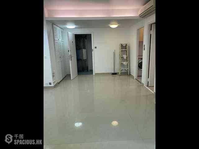 Wan Chai - Sun Hey Mansion 04
