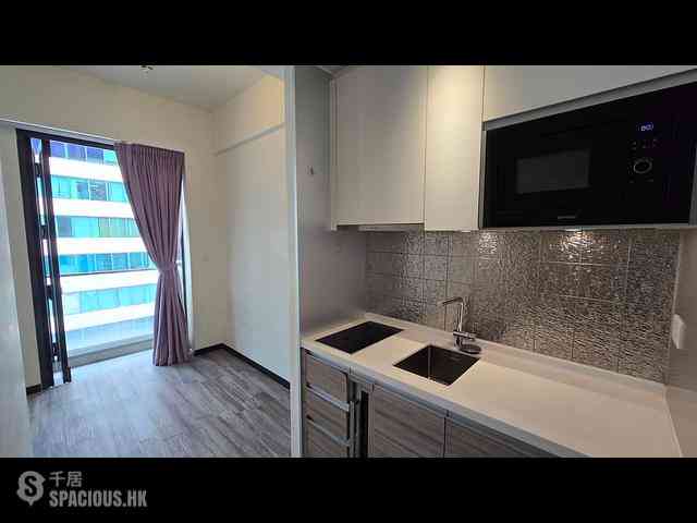 Sheung Wan - AVA128 04