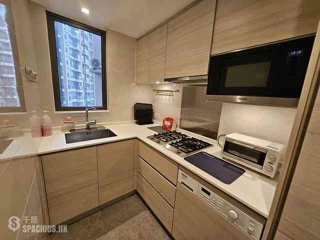 Ho Man Tin - Mantin Heights Block 3 01