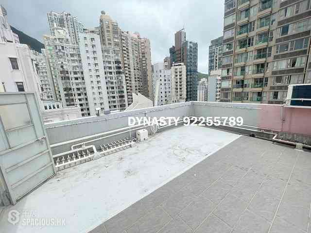Sai Ying Pun - Fook Moon Building 01