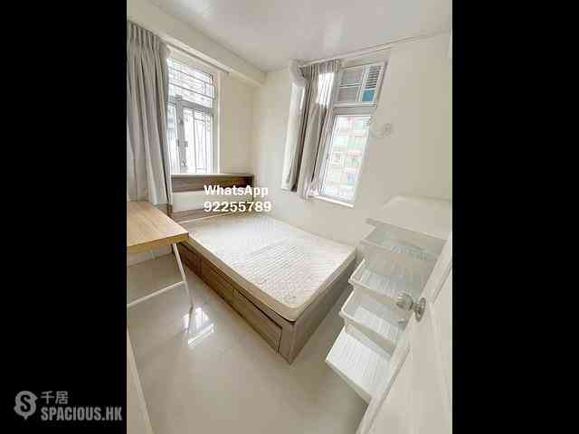 Sai Ying Pun - Fook Moon Building 04