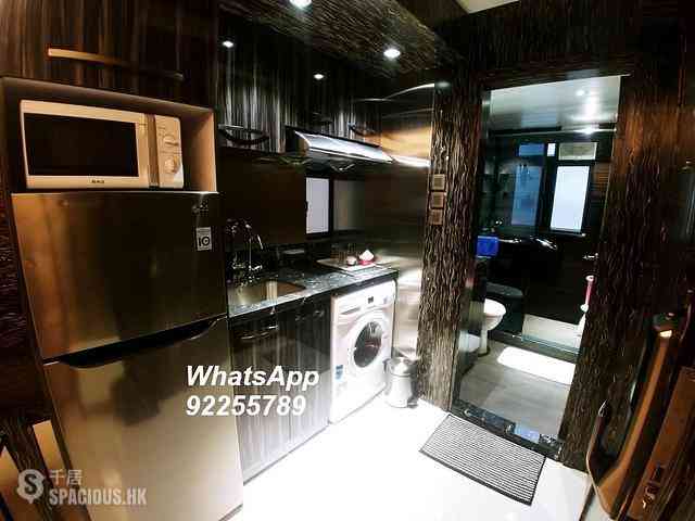 Sheung Wan - 28-30, Queen Street 05