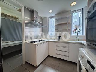 Mid Levels West - Chong Yuen 10