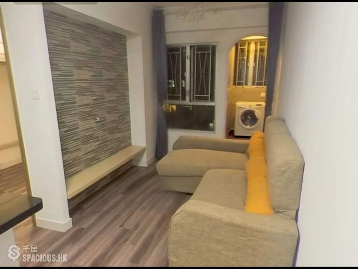 Sai Ying Pun - Lai King Court 01