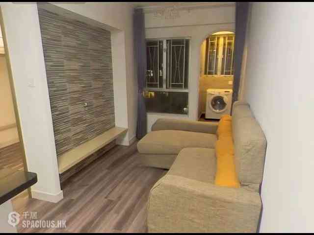 Sai Ying Pun - Lai King Court 01