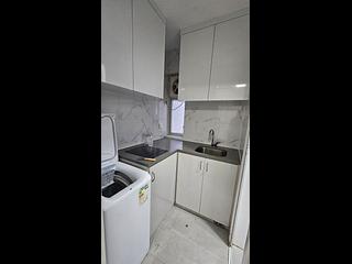 Sai Ying Pun - Tung Cheung Building 04