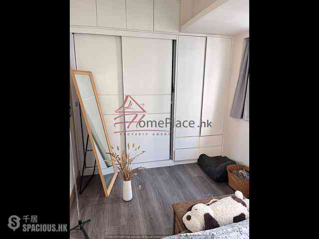 Sheung Wan - Luen Yick Building 02