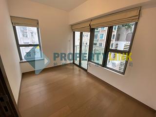 Soho - Centrepoint 03