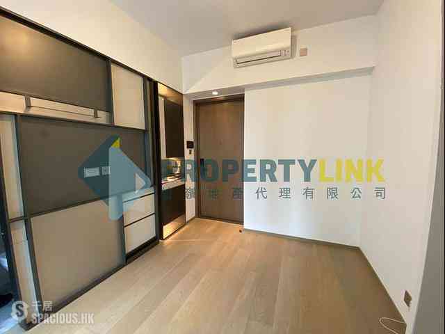 Sai Ying Pun - 15 Western Street 02