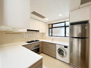 Mid Levels Central - Tavistock II 12