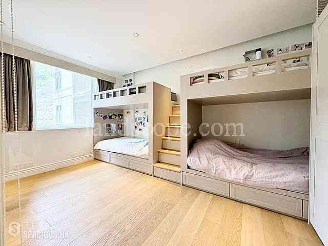Stubbs Road - Evergreen Villa 08