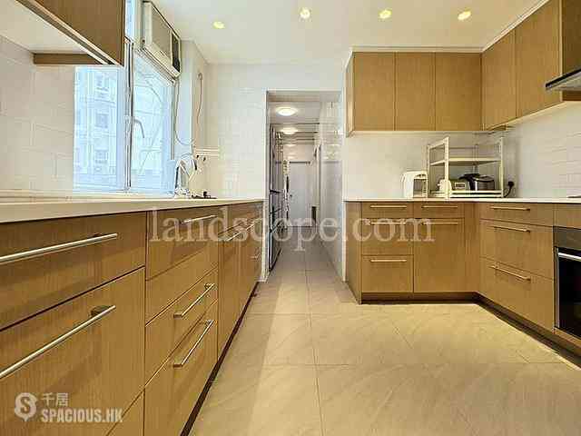 Stubbs Road - Evergreen Villa 13