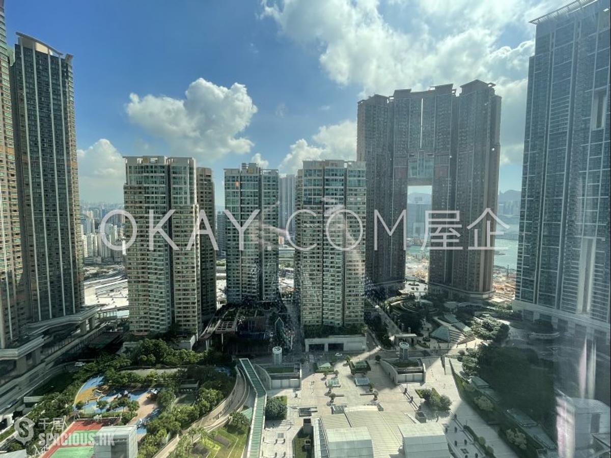 West Kowloon - The Cullinan (Tower 21 Zone 6 Aster Sky) 01