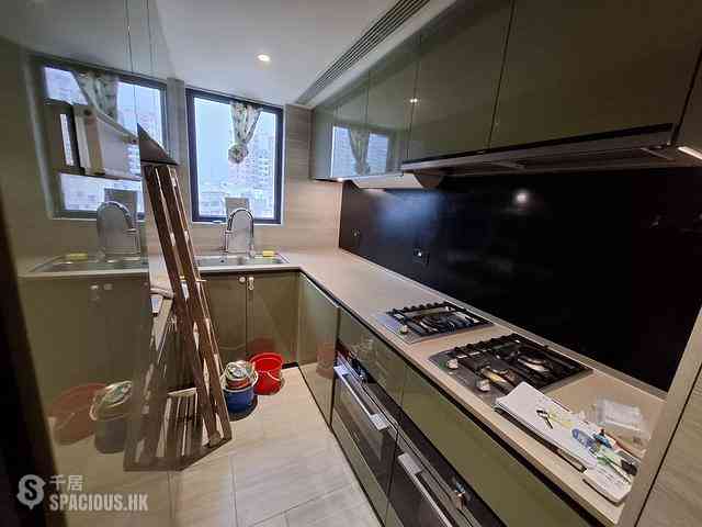 North Point - Fleur Pavilia Tower 1 05