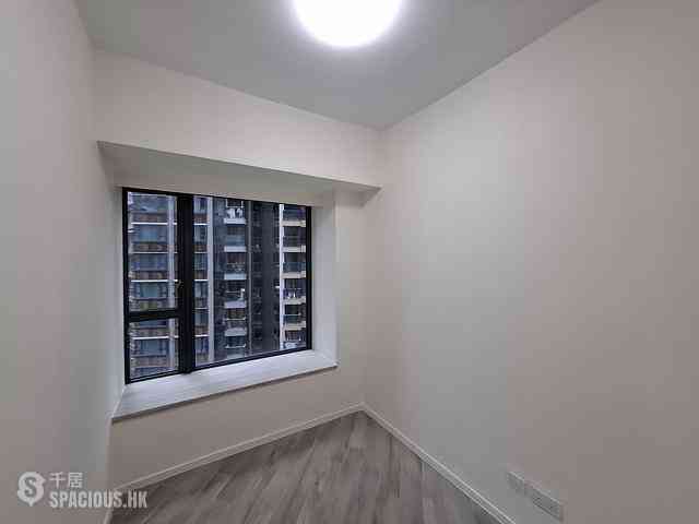 North Point - Fleur Pavilia Tower 2 06