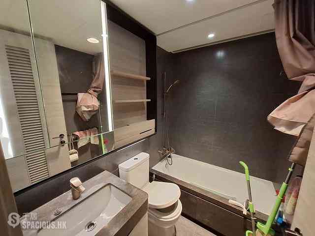 North Point - Fleur Pavilia Tower 2 09