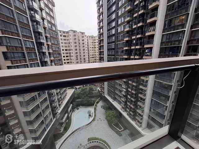 North Point - Fleur Pavilia Tower 1 01