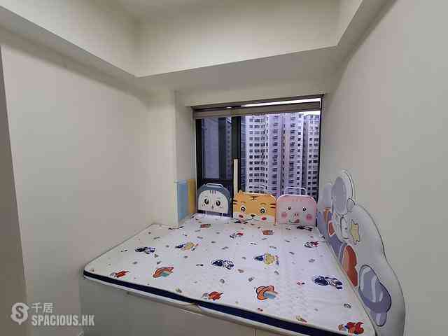 North Point - Fleur Pavilia Tower 1 08