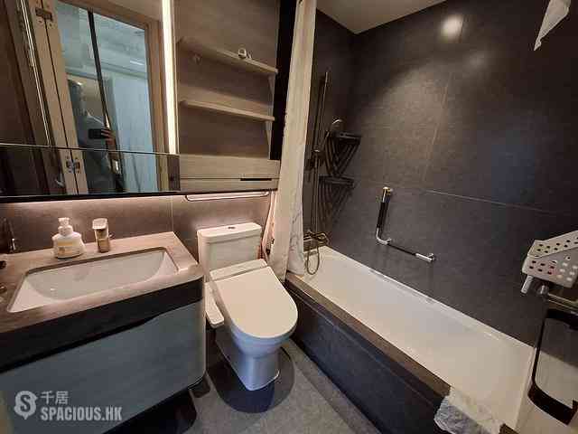 North Point - Fleur Pavilia Tower 1 09