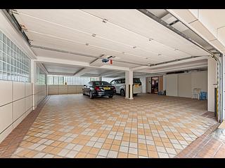Chung Hom Kok - Horizon Gardens 24