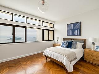 Chung Hom Kok - Coral Villas 08