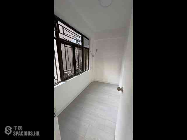 Mid Levels Central - Right Mansion 02