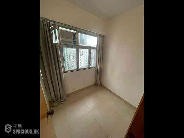 Sai Ying Pun - Koon Wah Building 08